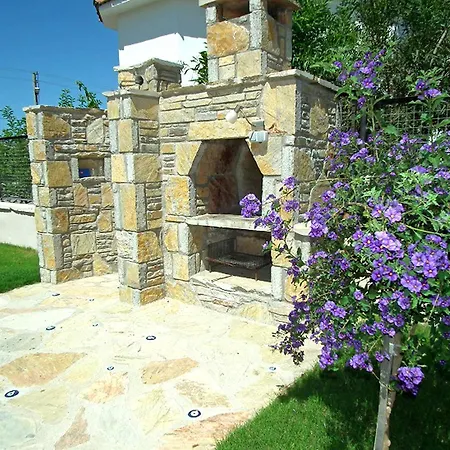 Kubra Villa *